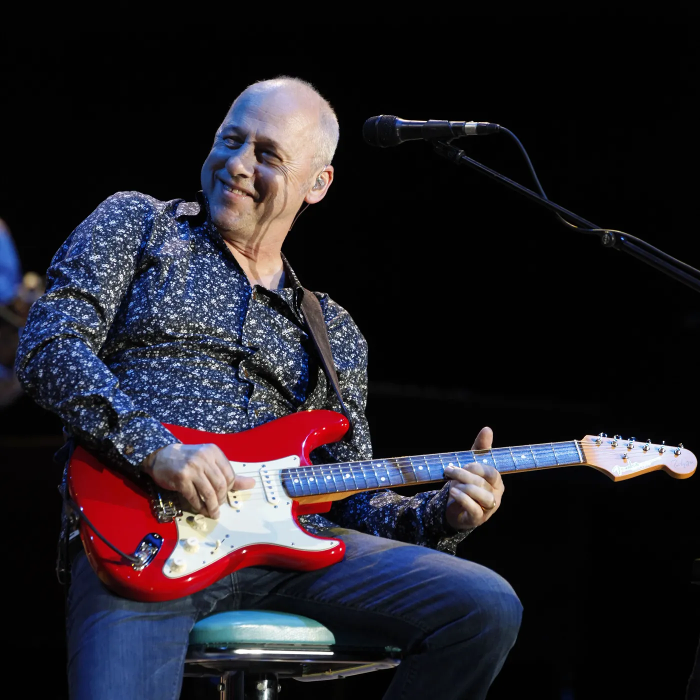 4926918-mark-knopfler.jpg