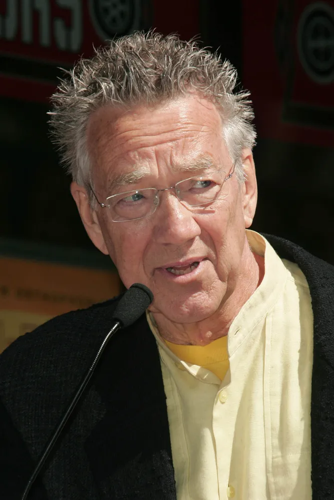4992058-ray-manzarek.jpg