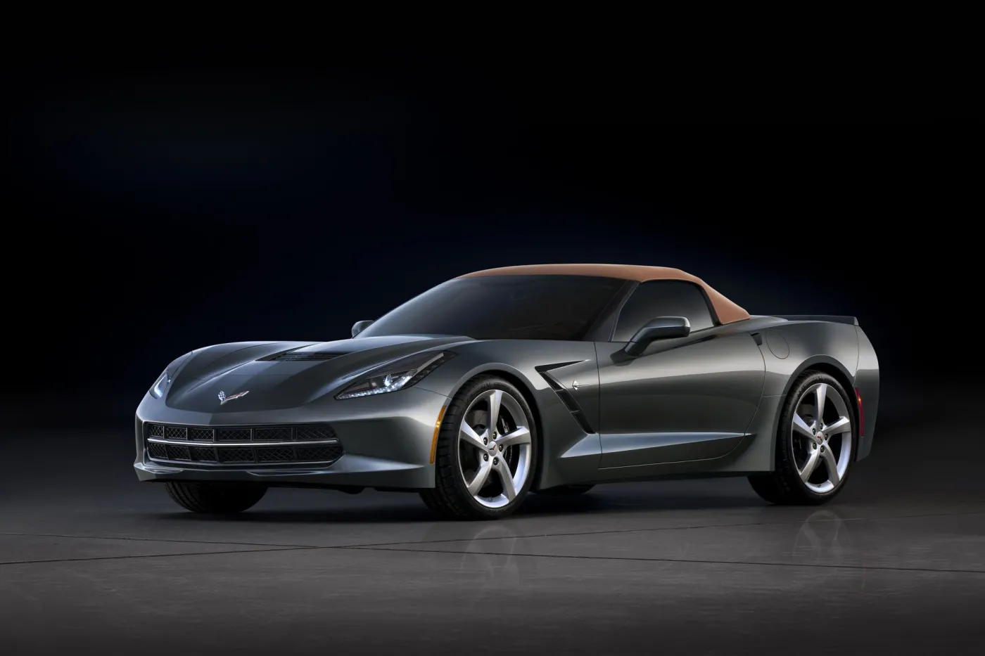 4682536-chevrolet-corvette-stingray-convertible-273621.jpg