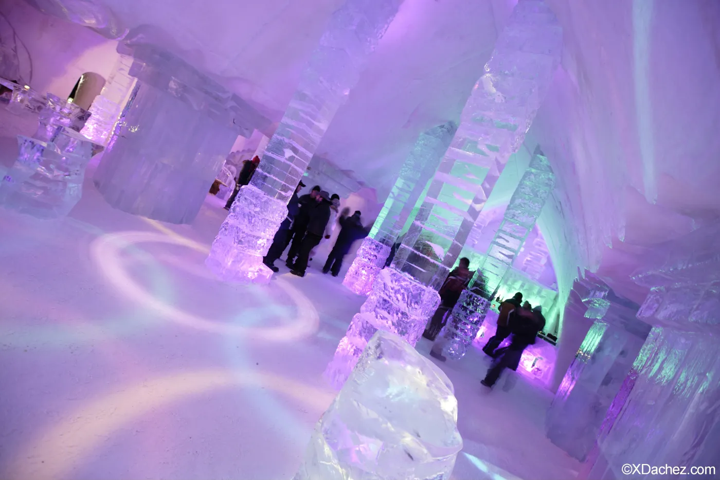4710986-hotel-de-glace.jpg
