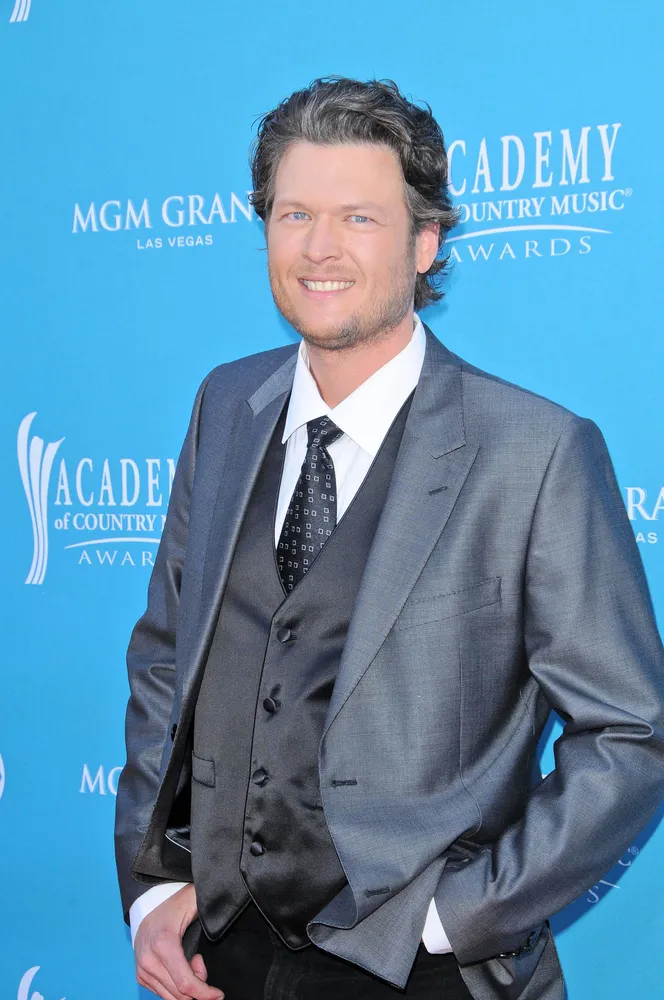 4713379-blake-shelton.jpg