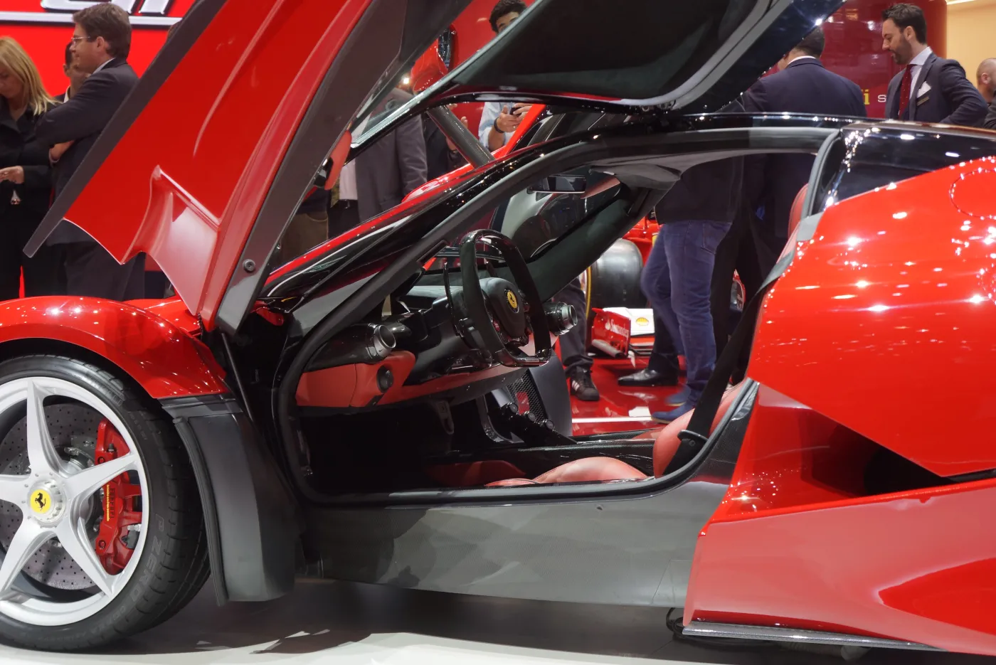 Oto wynalazek inżynierów z Polski! Specjalnie dla nowego Ferrari za 5,5 mln zł