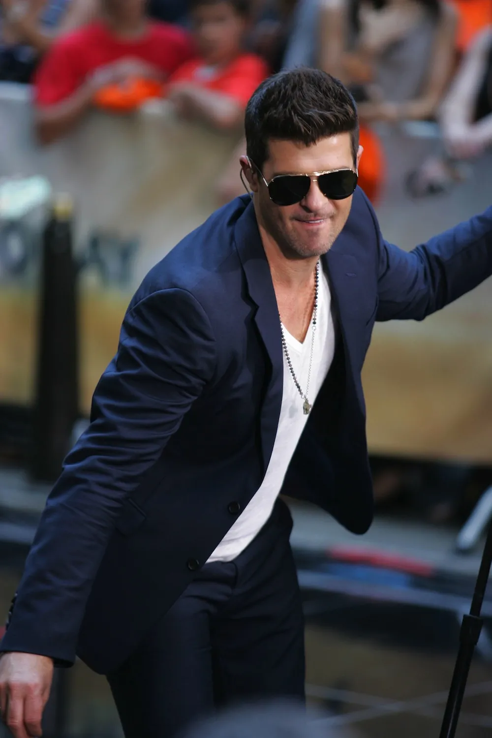 5252009-robin-thicke.jpg