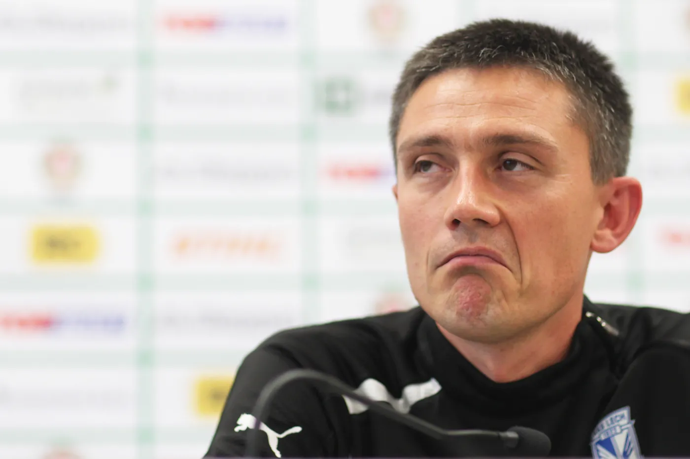 Były trener Legii może zastąpić w Lechu Mariusza Rumaka