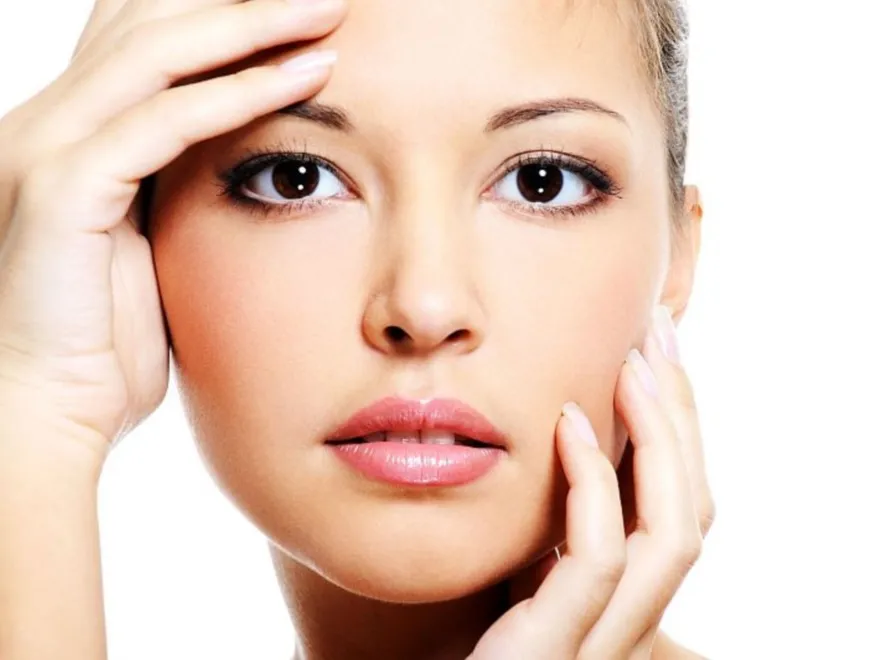 Żelazne punkty jesiennej pielęgnacji cery