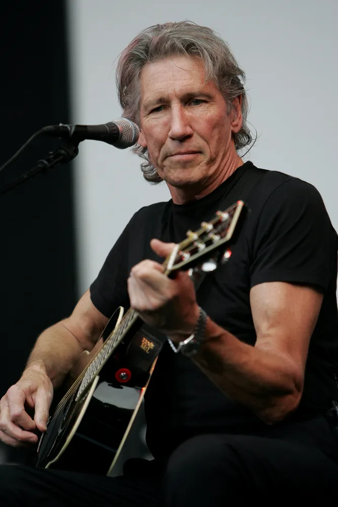 4036041-roger-waters.jpg