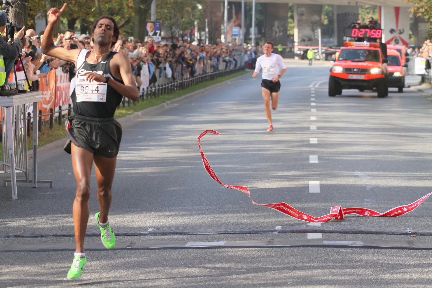 Yared Shegumo i Goitetom Haftu Teshema wygrali Maraton Warszawski