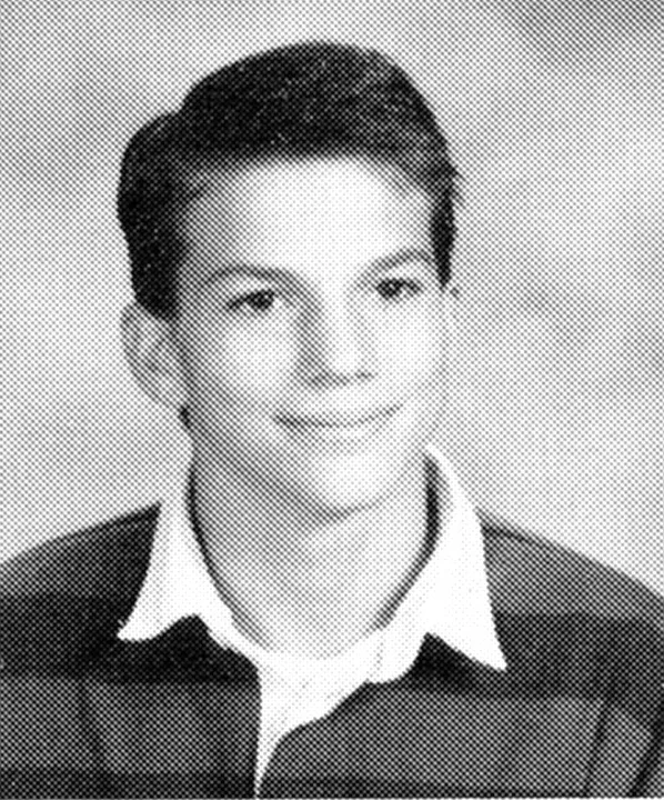 5197632-ashton-kutcher.jpg