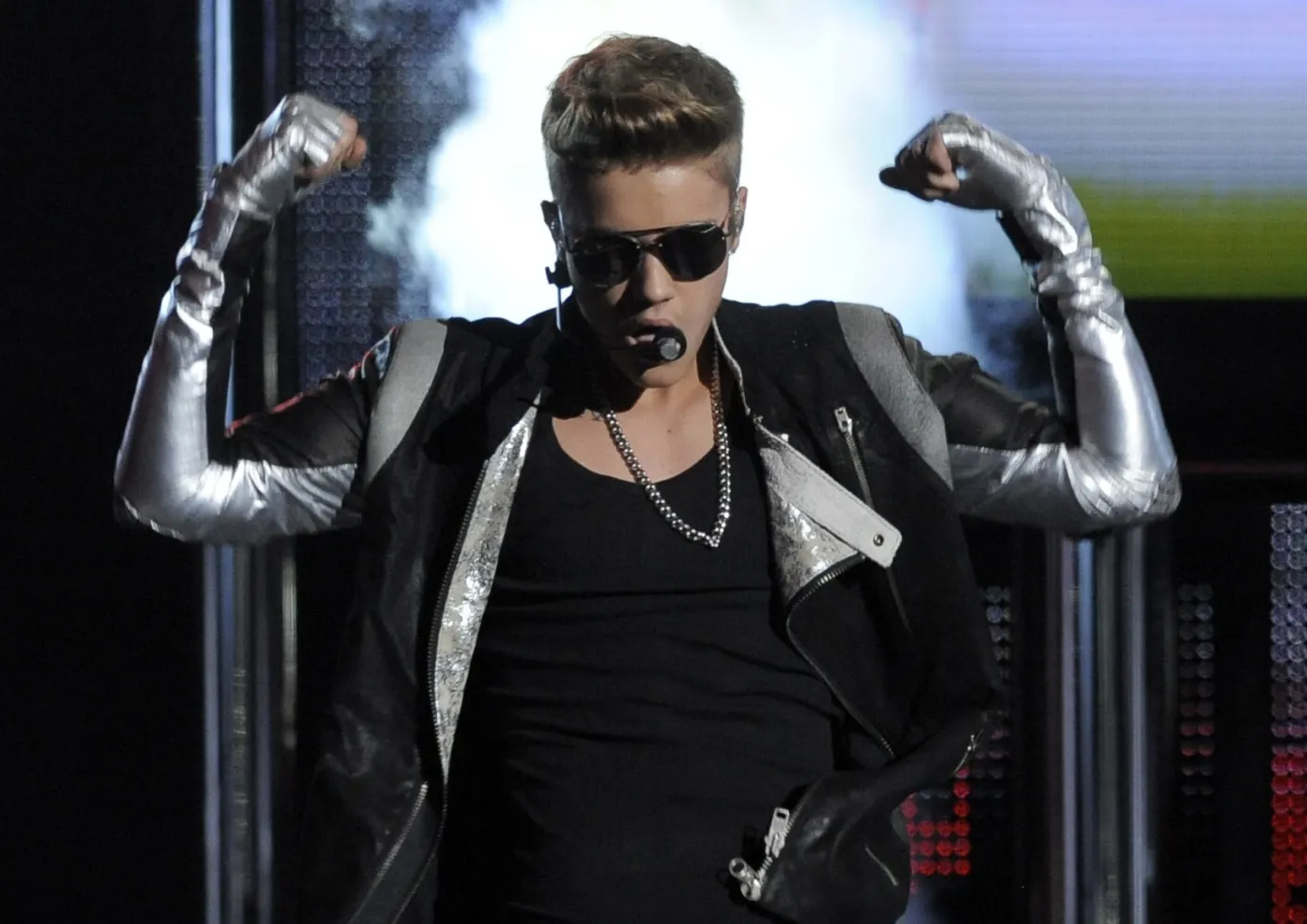 4986614-justin-bieber.jpg