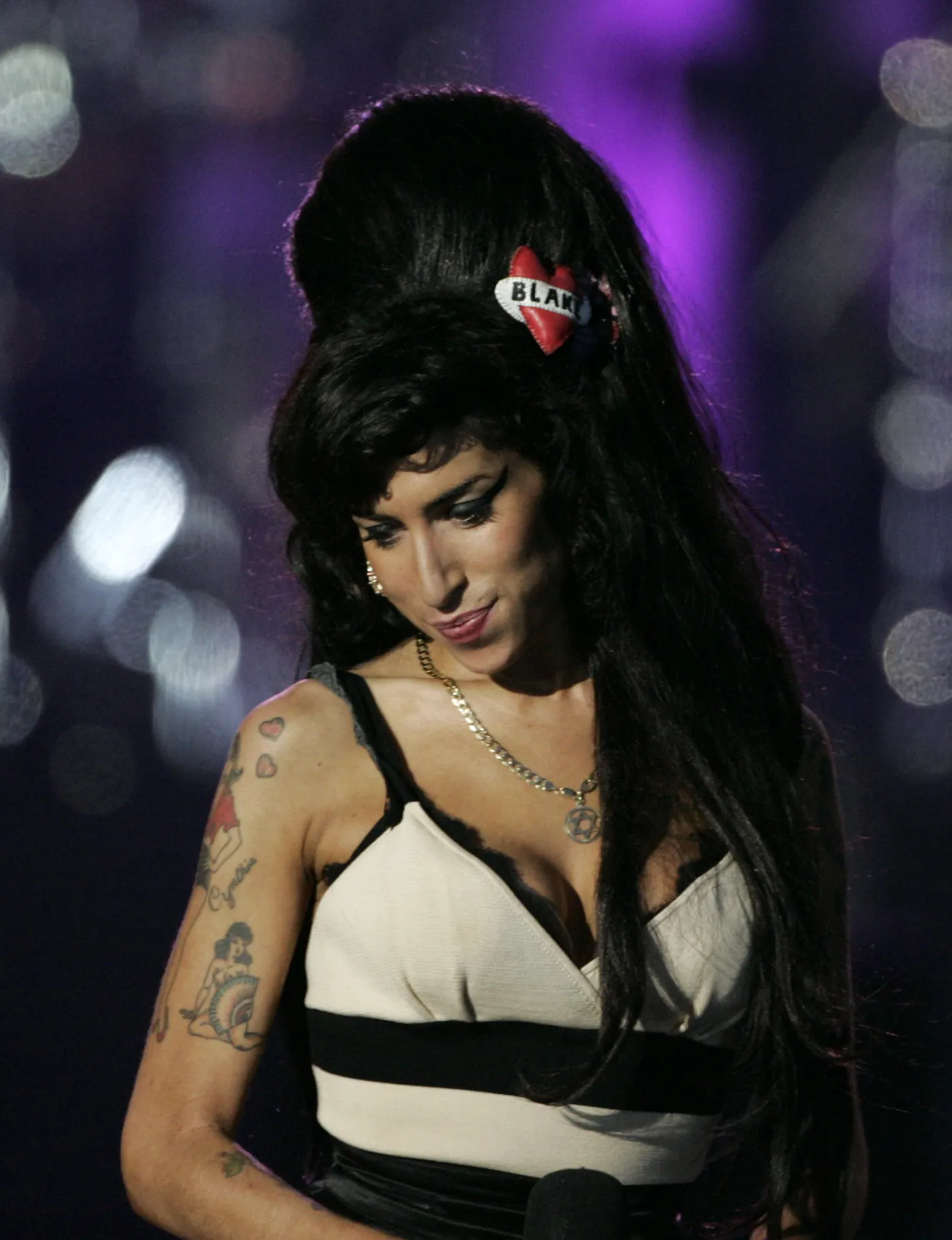 5227102-amy-winehouse.jpg