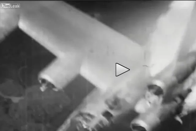 Niesamowity film. Zobacz nalot na Berlin w kolorze