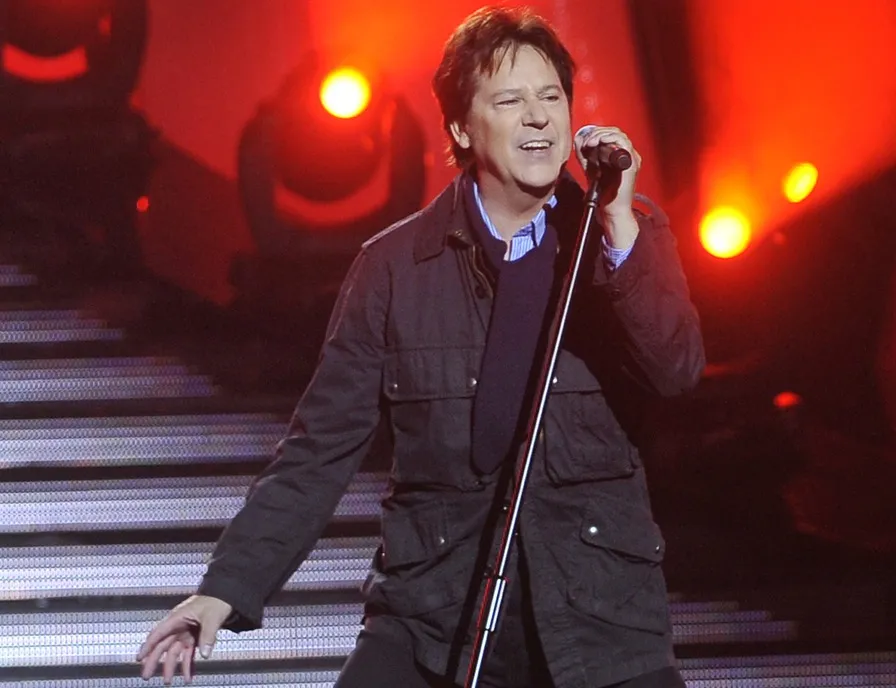 5773755-shakin-stevens.jpg