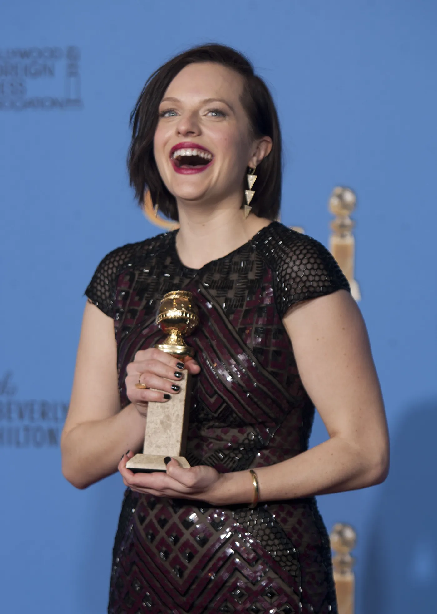 5825436-elisabeth-moss.jpg