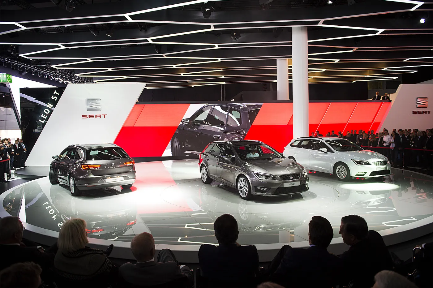 Nowe kombi z niemiecką techniką tańsze niż... nowość Skody! Seat leon ST w Polsce