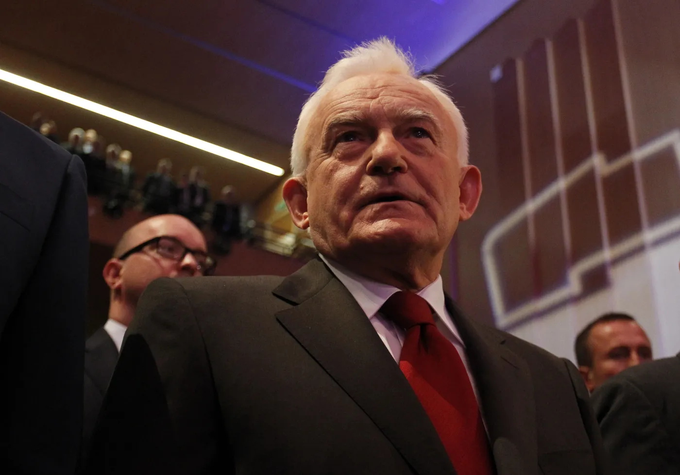 Miller: Prezydent zatwierdzi OFE i wyśle do TK. A rząd będzie miał problem