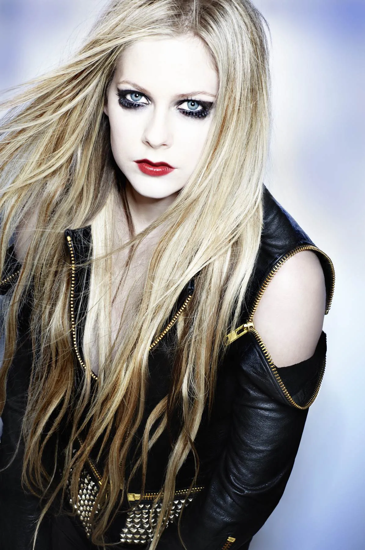 5519692-avril-lavigne.jpg