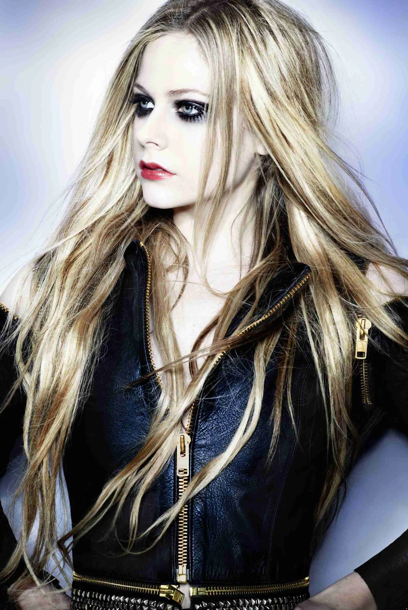5519721-avril-lavigne.jpg