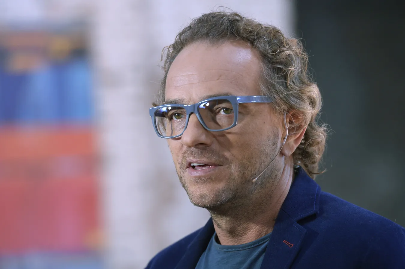 Zniszczyli restaurację Najsztuba w proteście przeciwko dziennikarzom