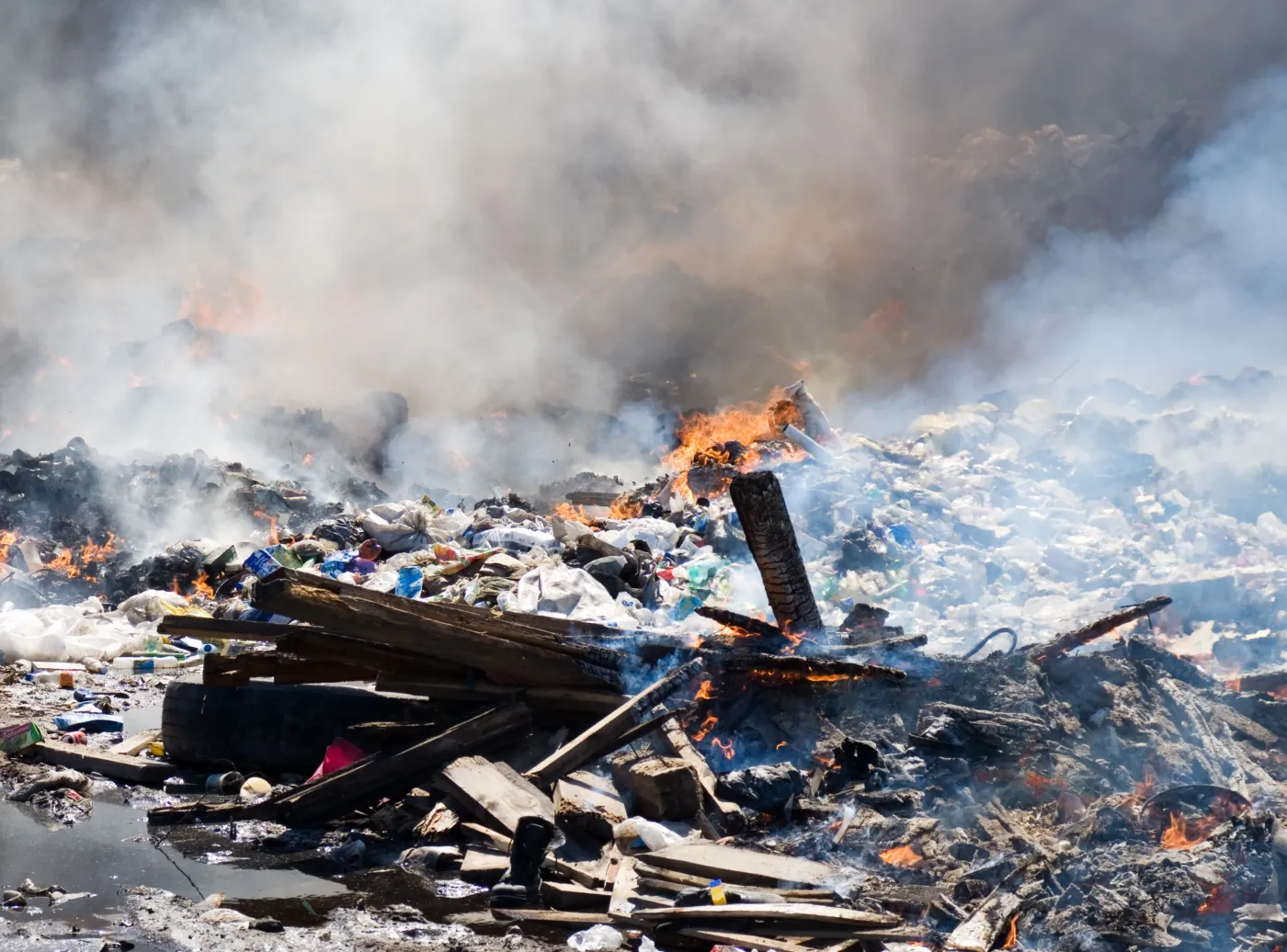 Rządowi znowu nie wyszło. Śmieci zdrożeją z urzędu