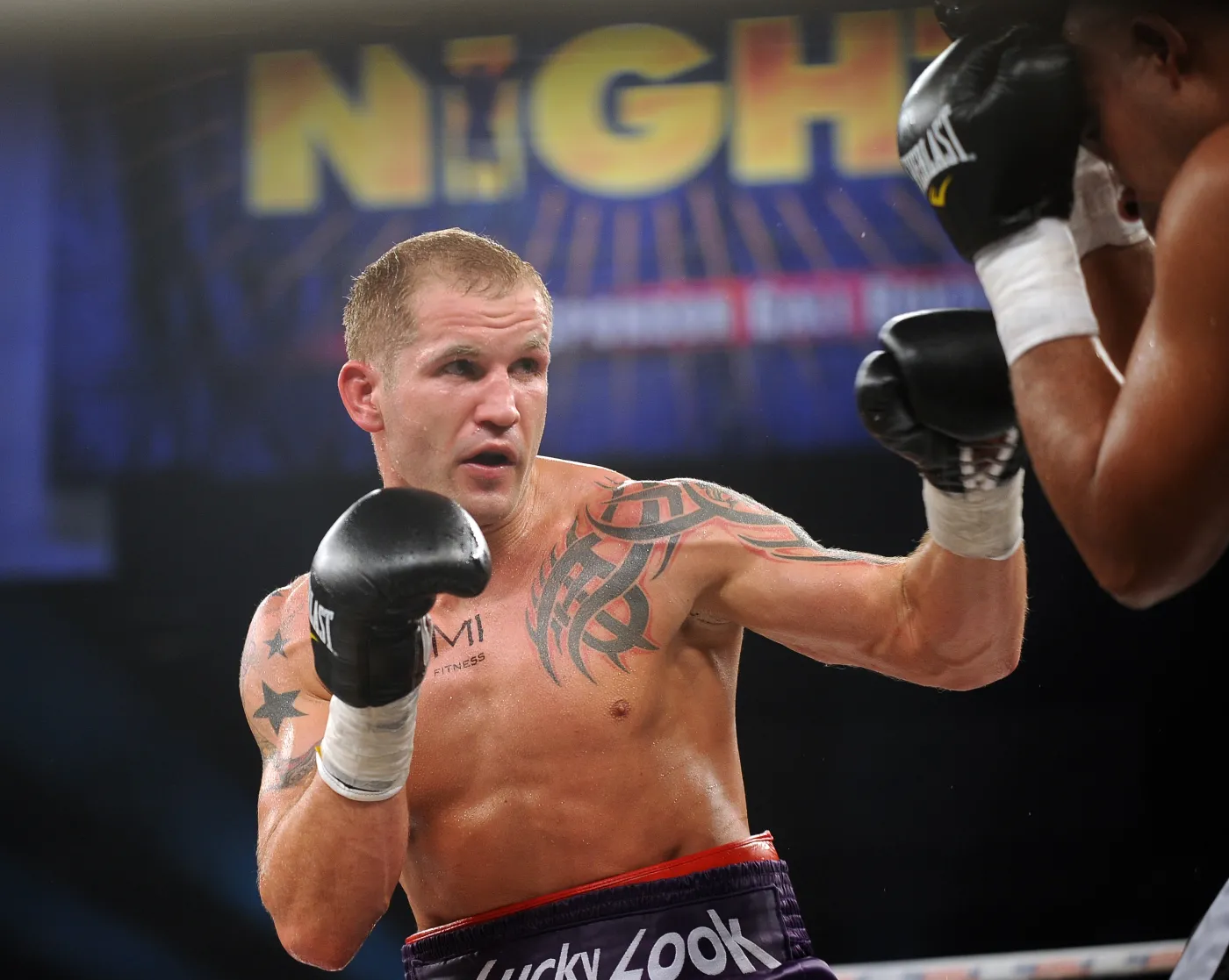 Łukasz Janik chce znokautować Afolabiego i zdobyć pas federacji IBO