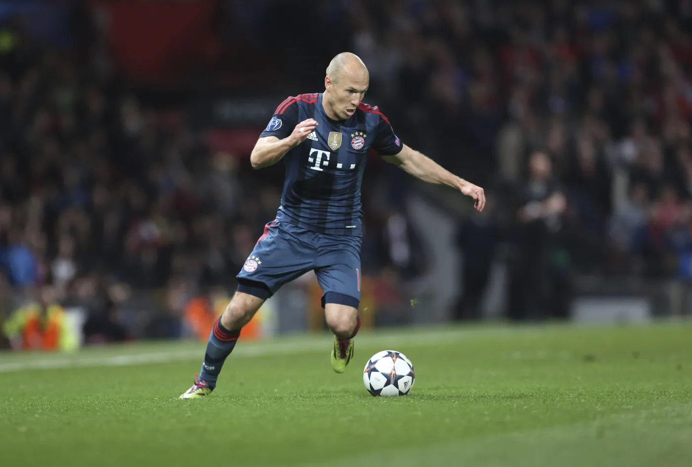 6177487-arjen-robben.jpg