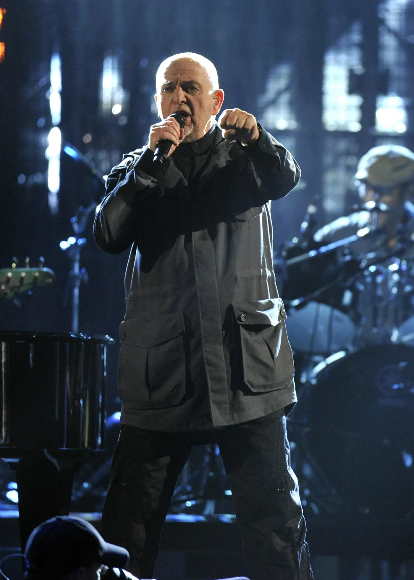 6258634-peter-gabriel.jpg