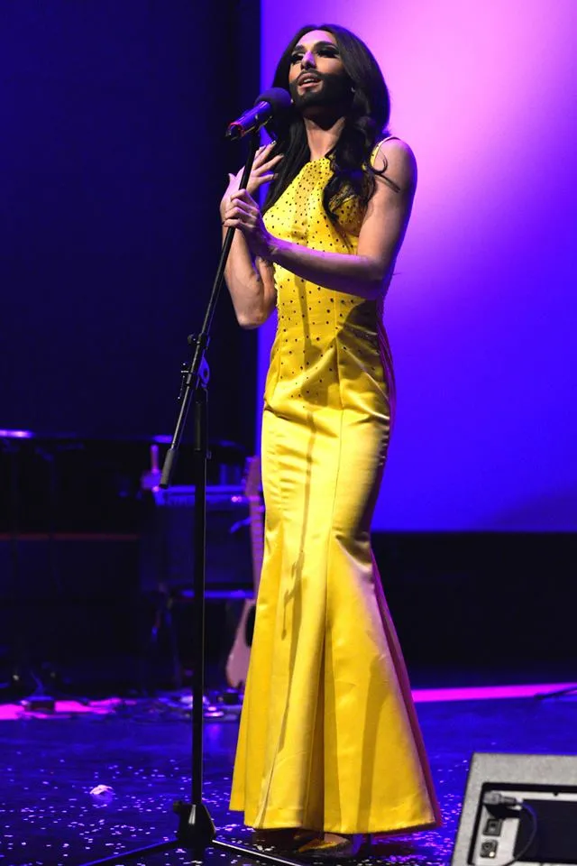 6268398-conchita-wurst.jpg