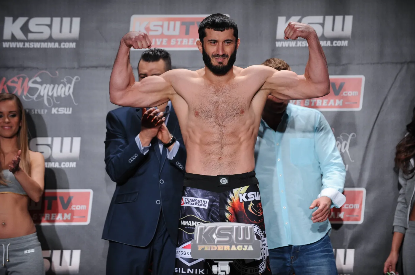 Pudzianowski i Chalidow wygrali swoje walki podczas KSW 27