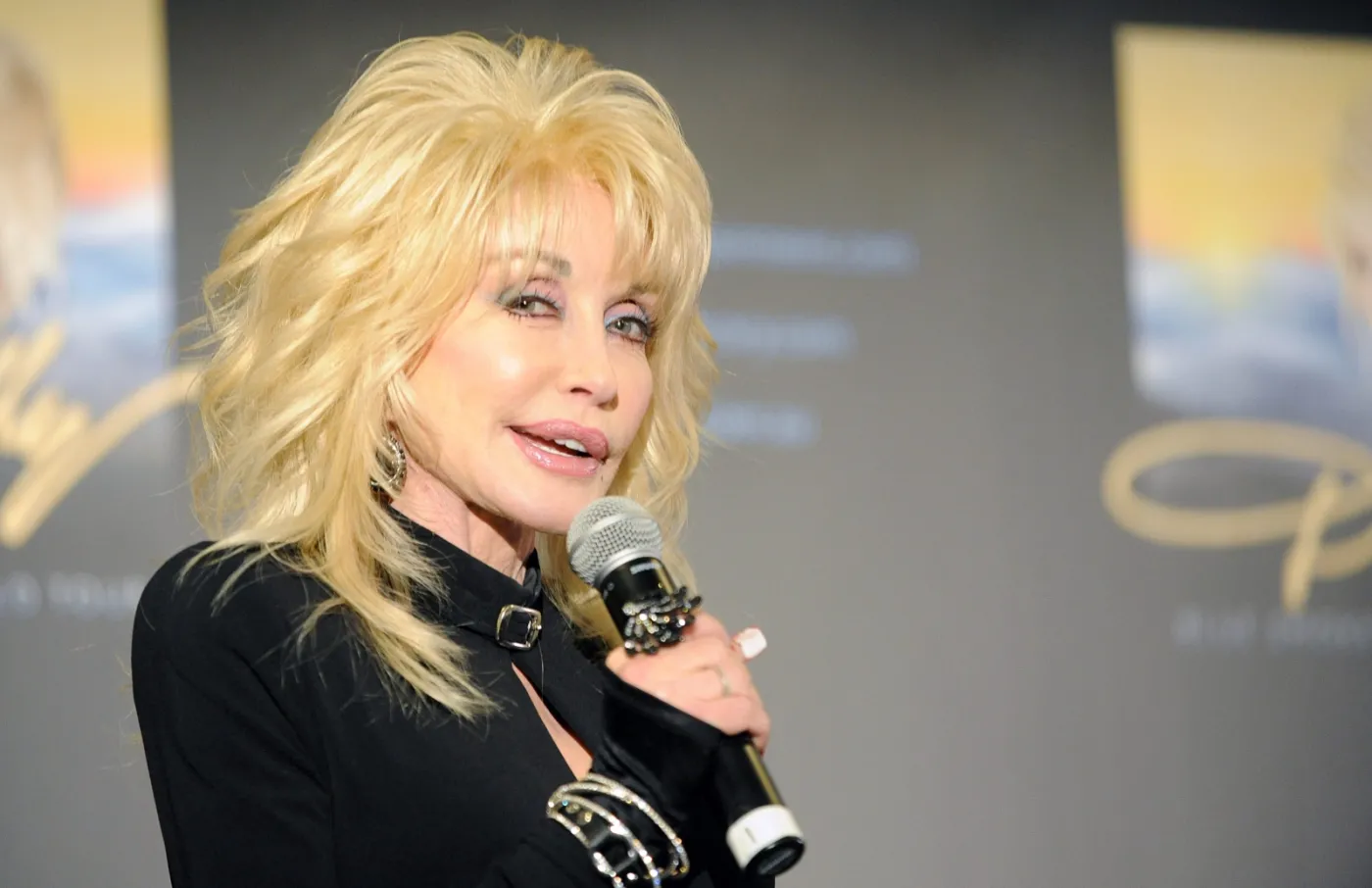 5927716-dolly-parton.jpg