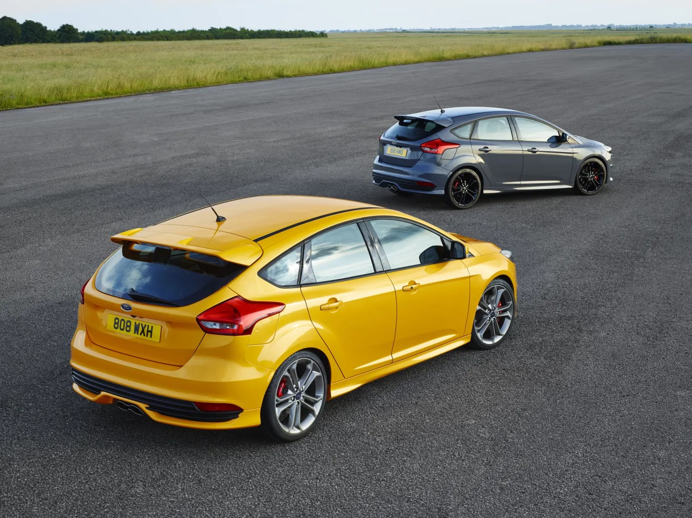 6538263-ford-focus-st.jpg