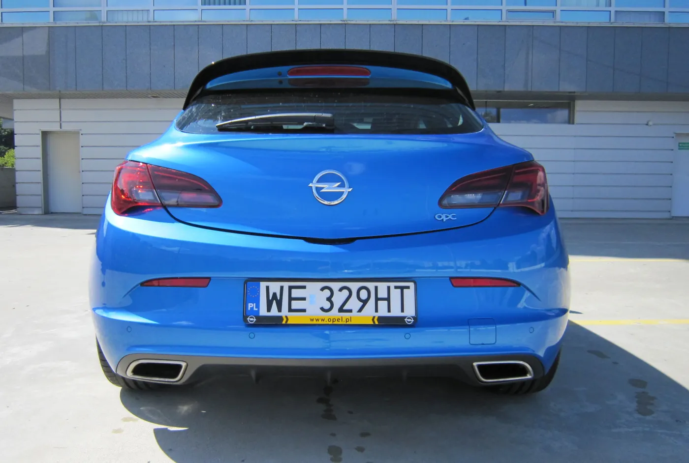 6691213-opel-astra-opc.jpg