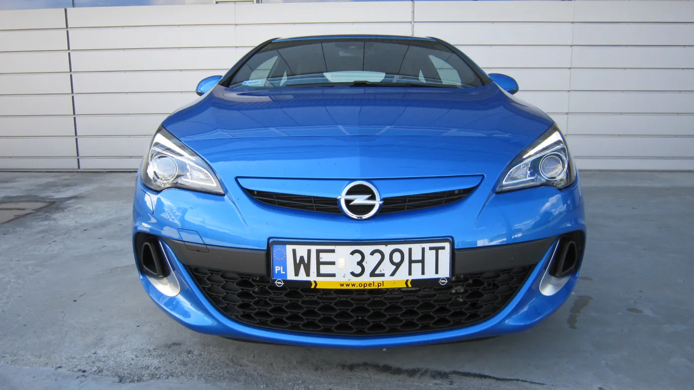 6691298-opel-astra-opc.jpg