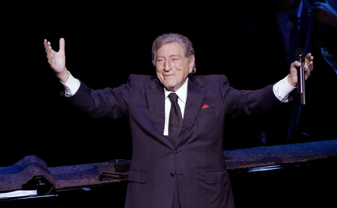 6814783-tony-bennett.jpg