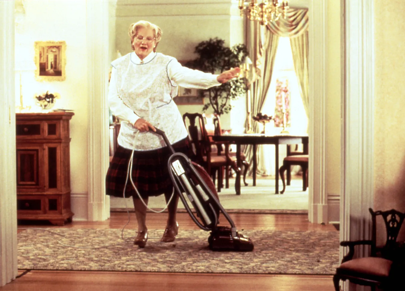 6401223-pani-doubtfire.jpg