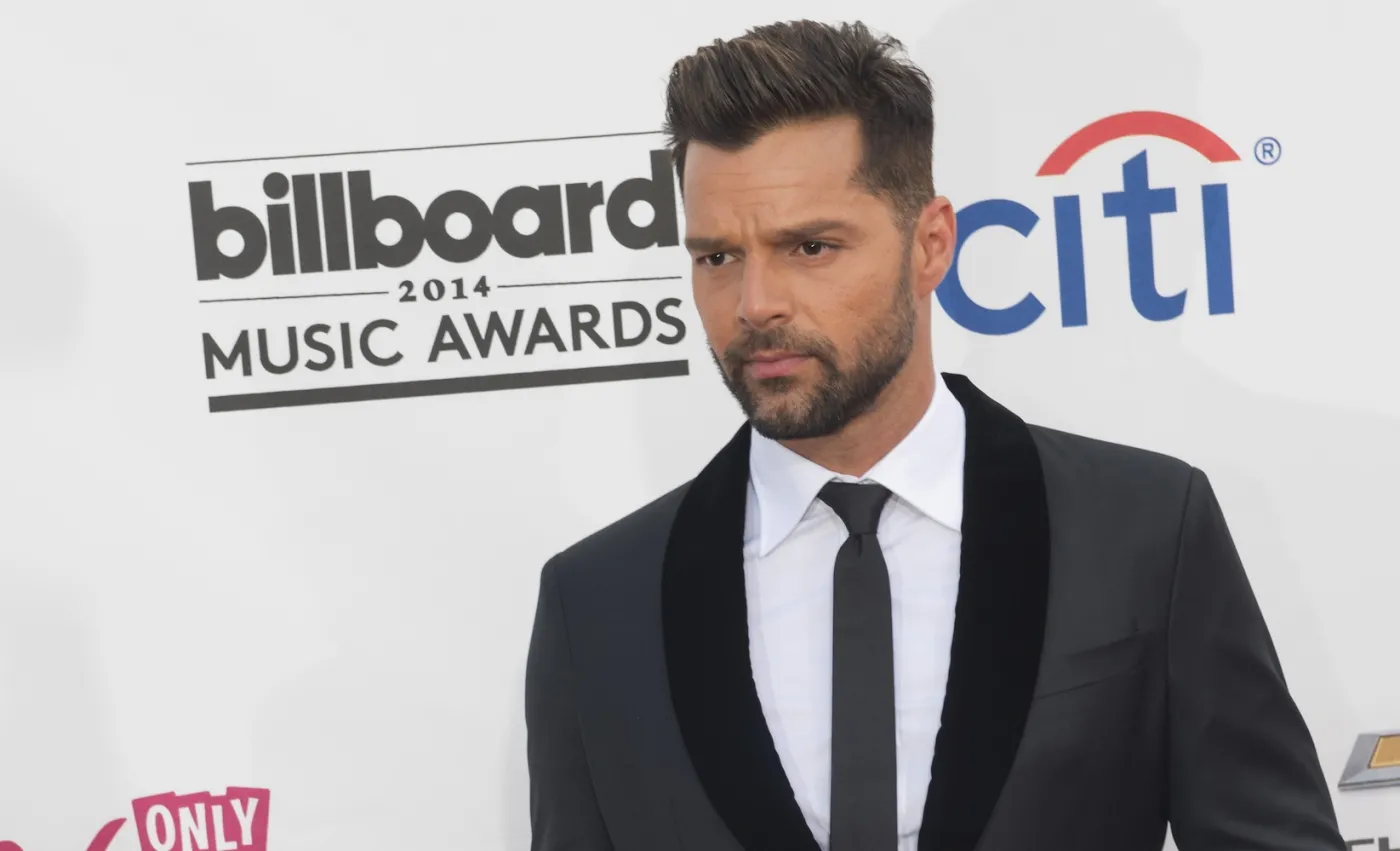 6413095-ricky-martin.jpg