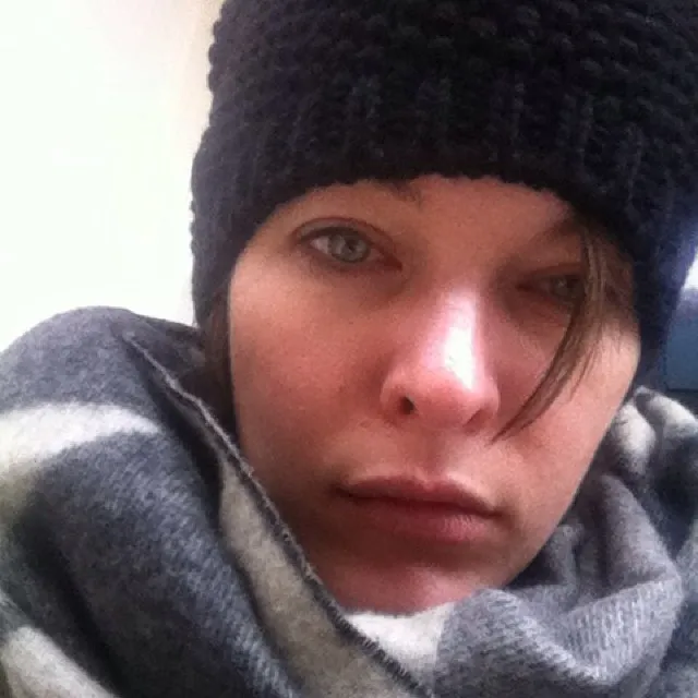 6432732-milla-jovovich.jpg