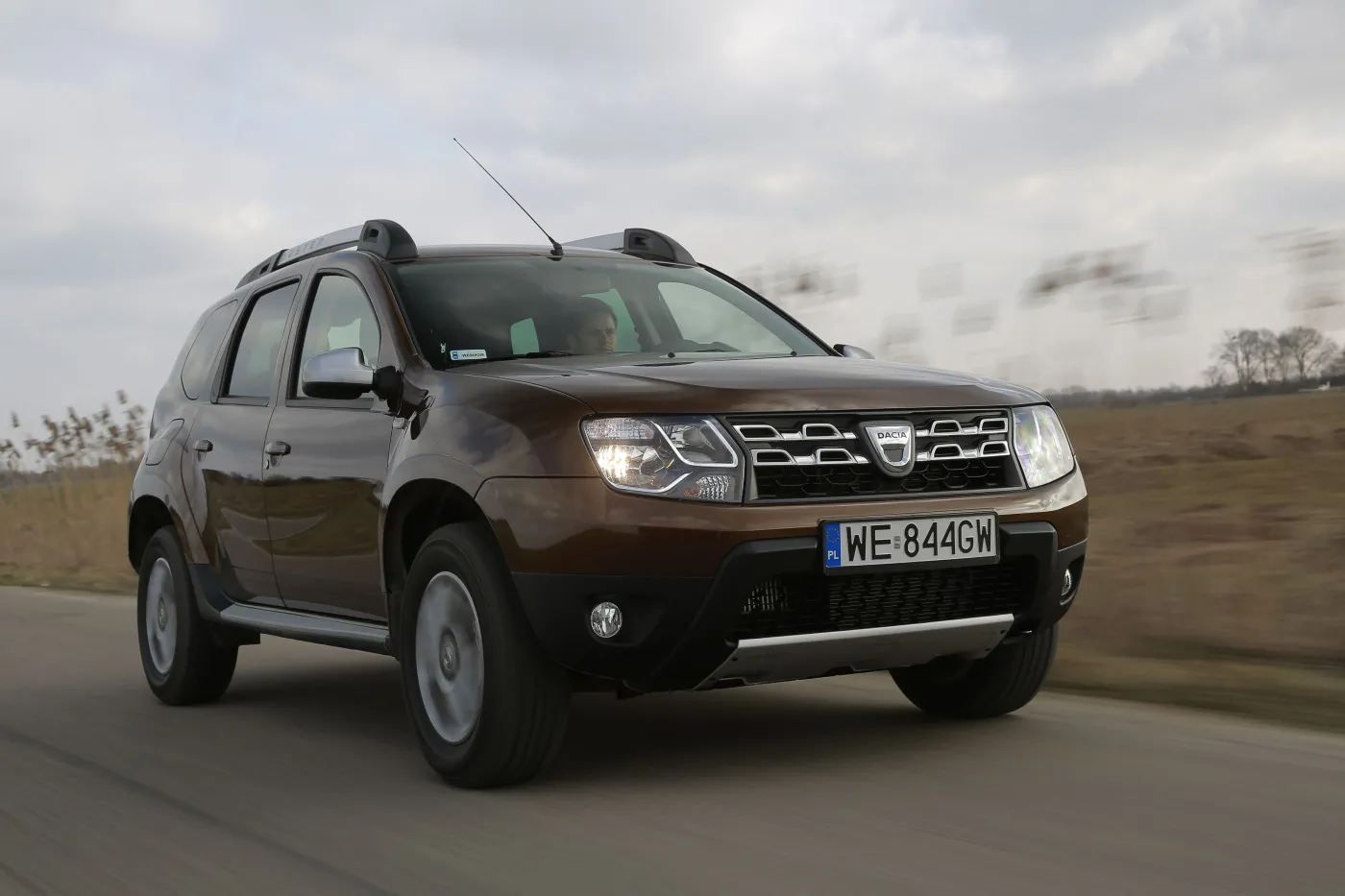 7030498-dacia-duster.jpg