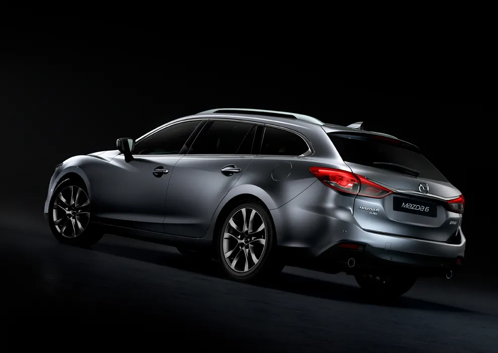 Zaskoczenie! Oto nowa mazda 6. Limuzyna i kombi w nowej odsłonie. ZDJĘCIA