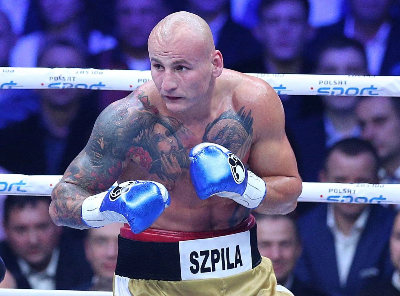 Artur Szpilka śpiewa "Nie płacz Ewka". Bokser masakruje swoim głosem. WIDEO