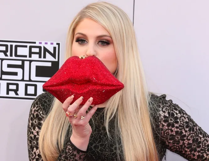 7218592-meghan-trainor.jpg