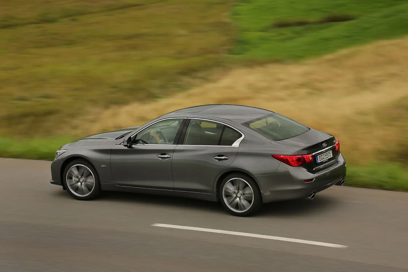 7227727-infiniti-q50-2.jpg