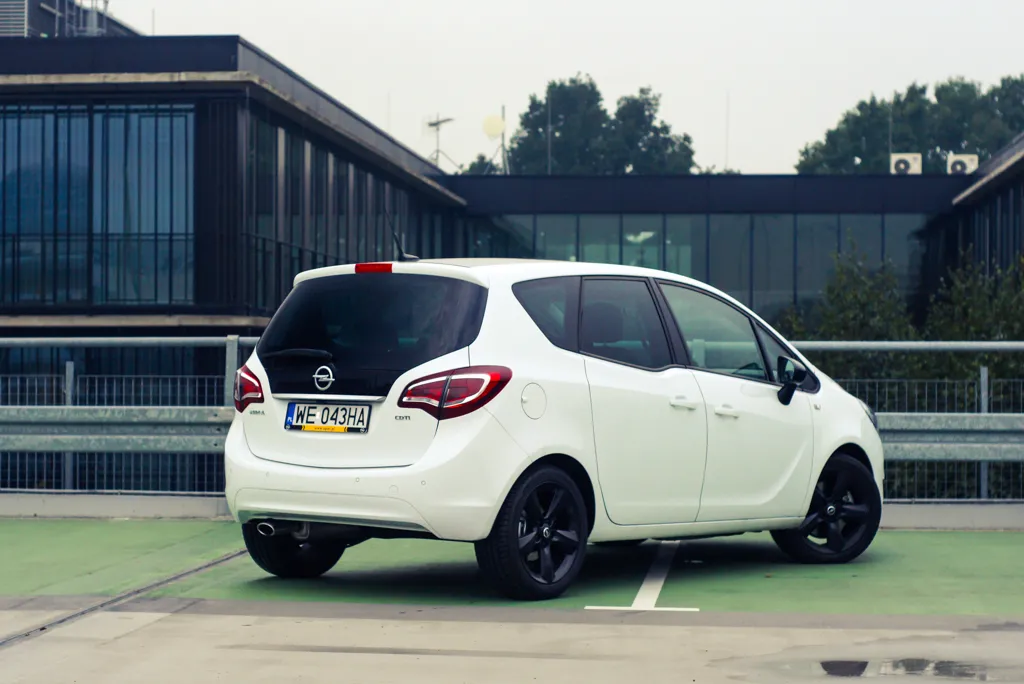 7257001-opel-meriva-1.jpg