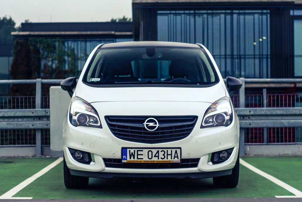 7257258-opel-meriva-1.jpg