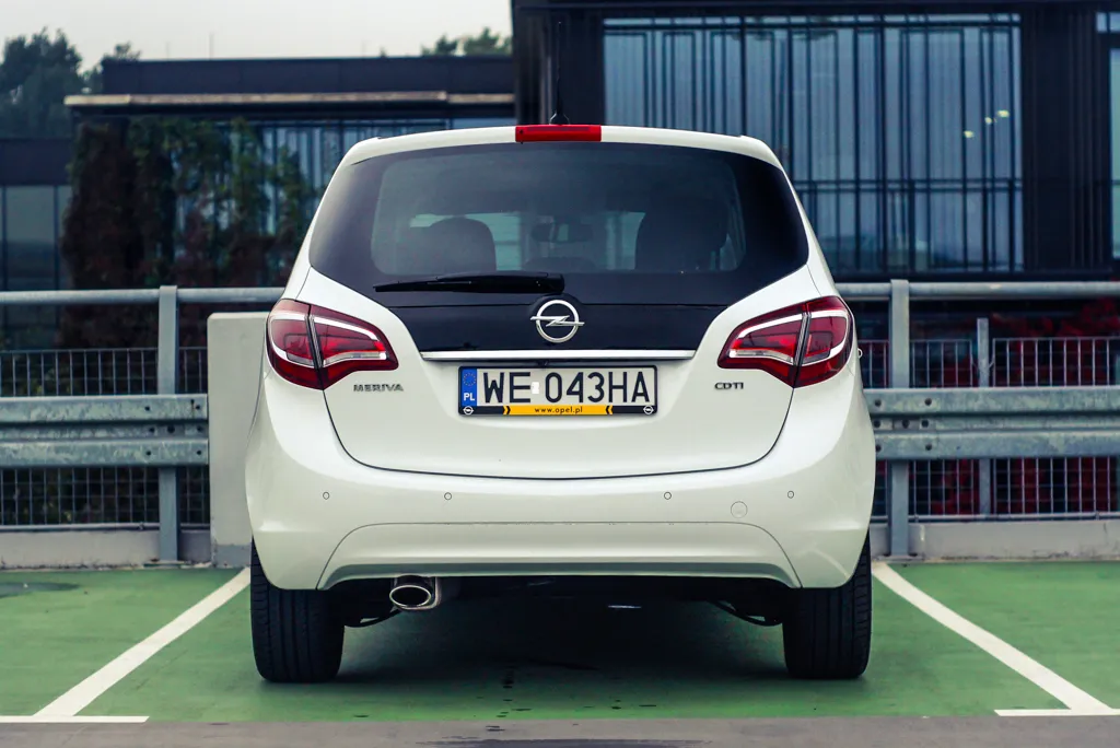 7257345-opel-meriva-1.jpg