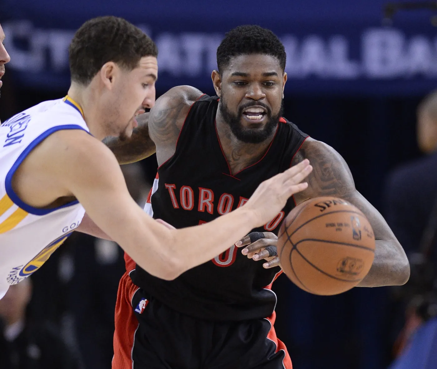 Liga NBA: Porażki Raptors i Knicks. Piąta z rzędu wygrana Pistons