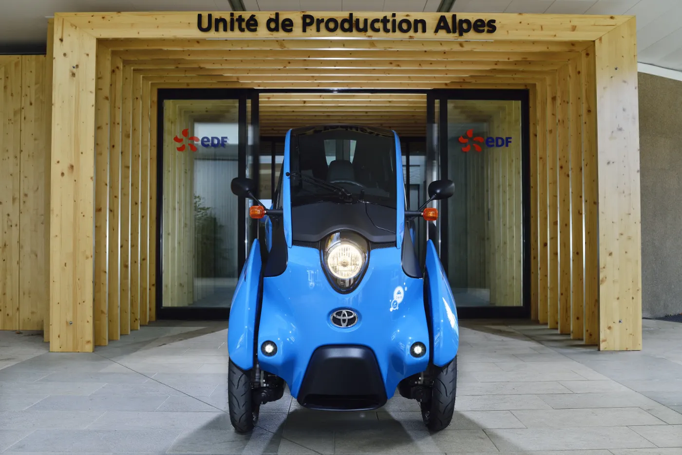 6845671-toyota-i-road.jpg