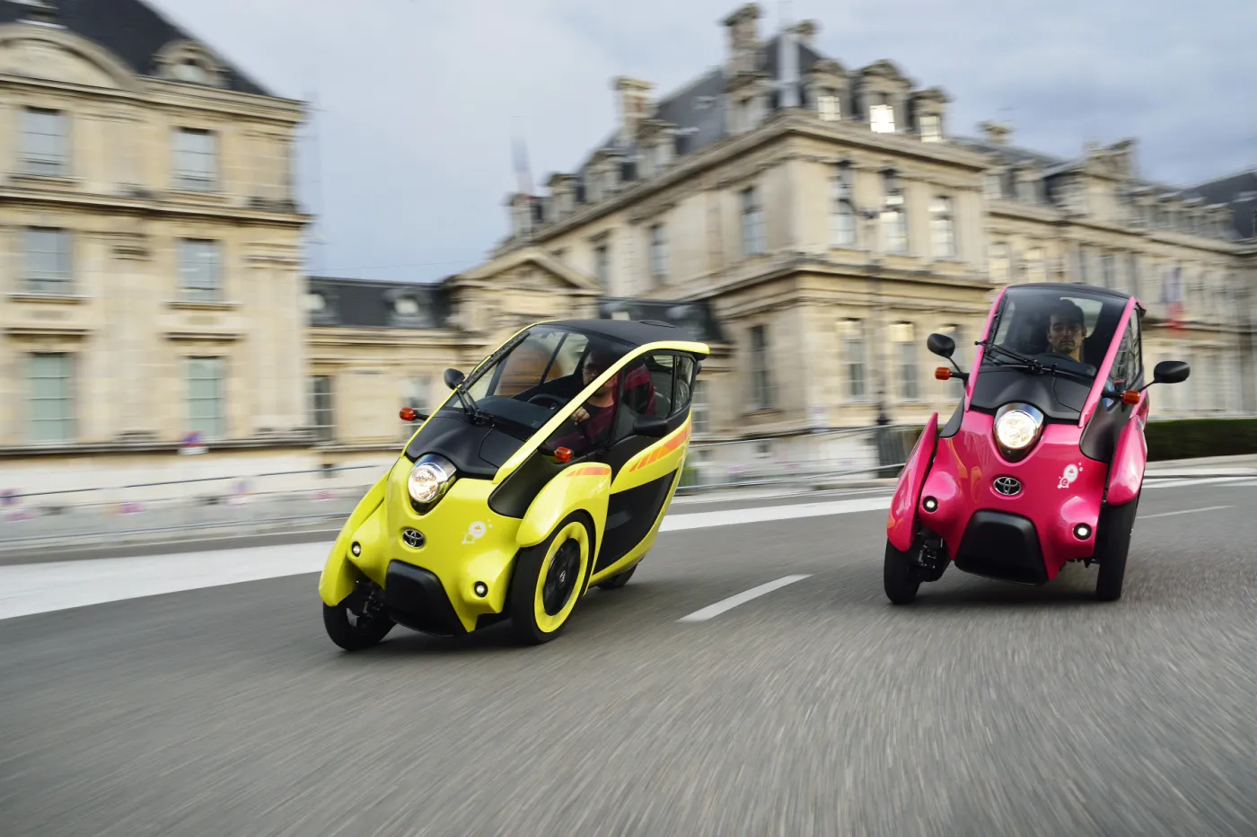 6845990-toyota-i-road.jpg