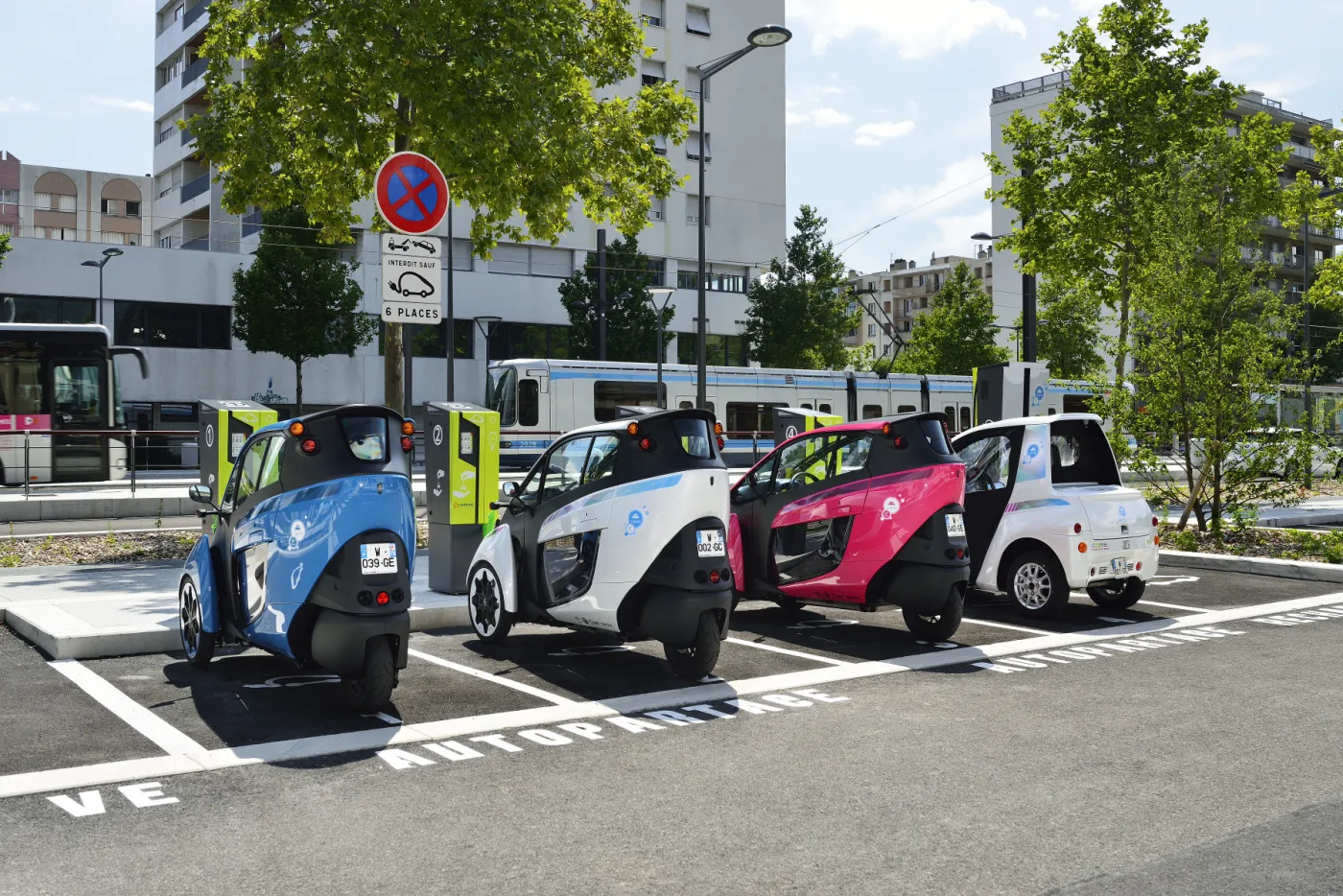 6846048-toyota-i-road.jpg