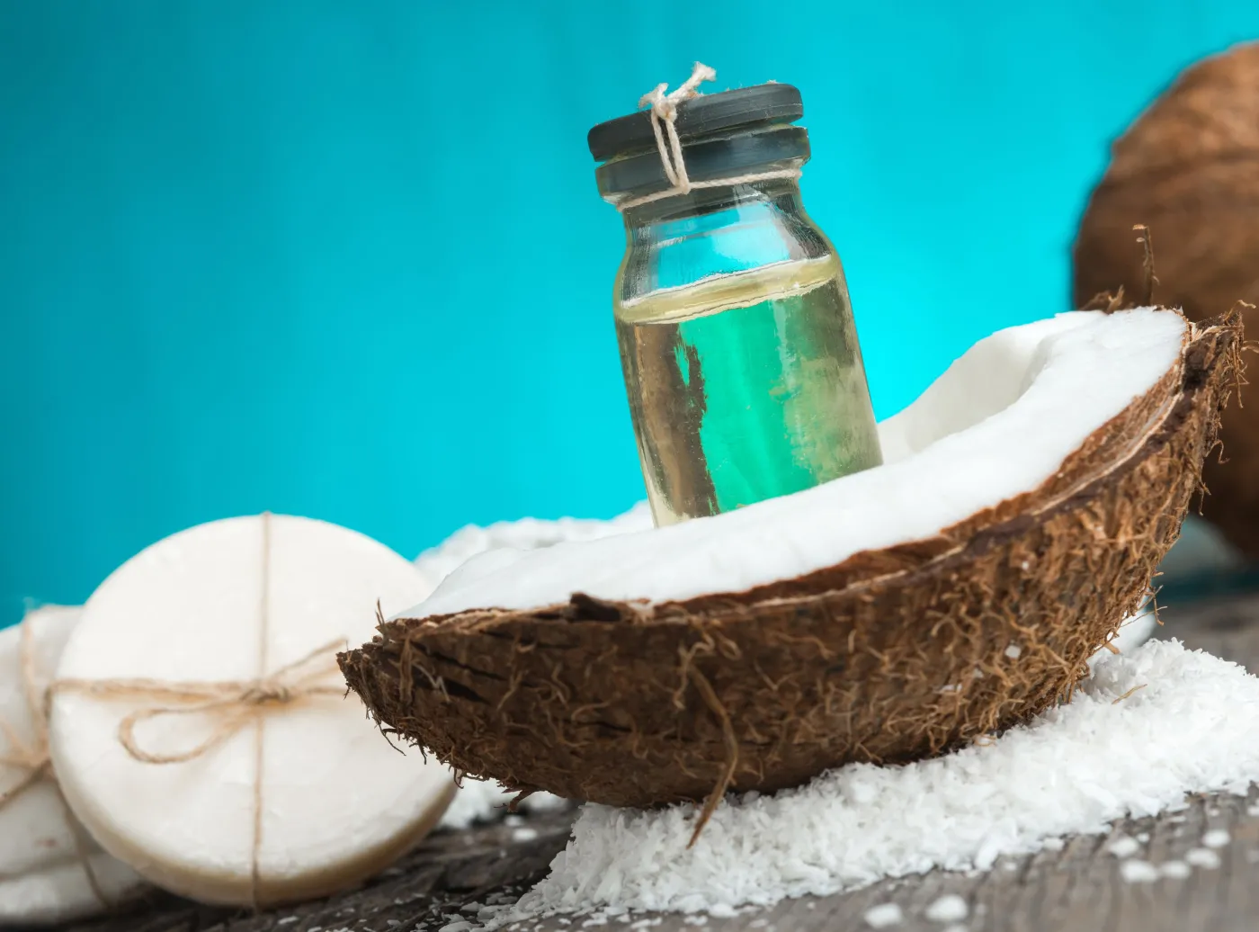 6869812-olej-kokosowy.jpg