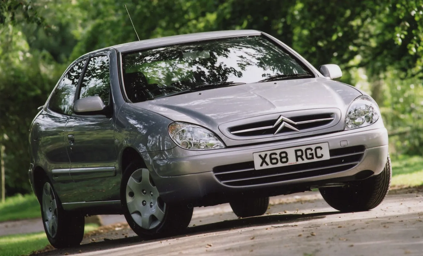 6882942-citroen-xsara.jpg